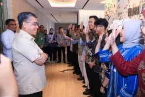 Menaker: Perjanjian Kerja Bersama Jadi Pijakan Perkuat Hubungan Industrial dan Produktivitas